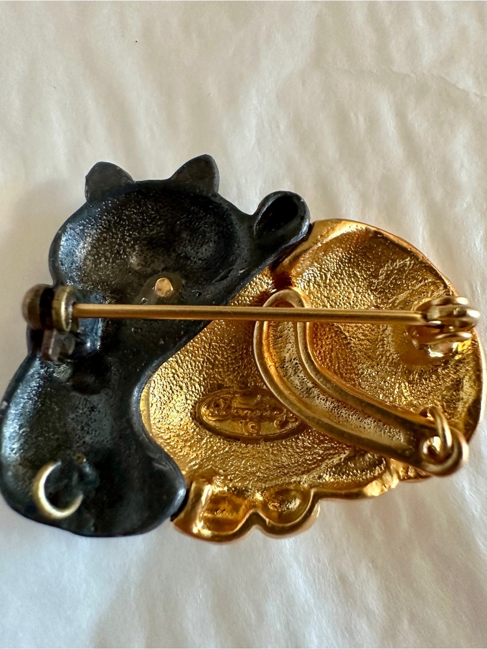 VTG Danecraft Cuddling Cats Two Tone Brooch Pin - Gold/Silver Toned - Picture 5 of 6